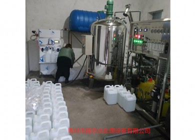 0.25噸每小時車用尿素設(shè)備